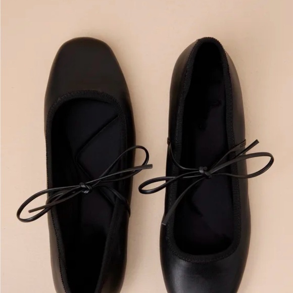 NEW Lulus Black Mary Jane Flats with Bow - Picture 3 of 9